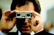 Nach einigen t&ouml;dlichen Angriffen auf Agenten soll James Bond (Timothy Dalton) den KGB-General Georgi Koskov zur Flucht in den Westen verhelfen. Auf seiner gef&auml;hrlichen Mission st&ouml;&szlig;t er auf einige Unstimmigkeiten - wer spielt hier ein falsches Spiel?