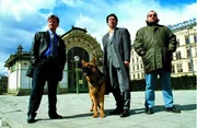 Im Dauereinsatz: Kommissar Moser (Tobias Moretti,), Peter H&ouml;llerer (Wolf Bachofner) und Christian B&ouml;ck (Heinz Weixelbraun) und ihr bester Ermittler Rex ...