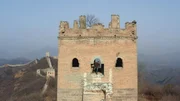 Allan Maca erkundet einen Turm an der Großen Mauer der Ming in Jinshanling. (National Geographic/Ben Sherlock) Allan Maca erkundet einen Turm an der Großen Mauer der Ming in Jinshanling. (National Geographic/Ben Sherlock)