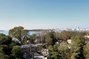 Blick &uuml;ber den Giardini, eine Parkanlage in der historischen Stadt Venedig und Schauplatz der Biennale