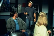 Dr. Jesse Travis (Charlie Schlatter)