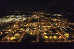 Der Chemiestandort Leuna in Sachsen-Anhalt geh&ouml;rt zu den gr&ouml;&szlig;ten in Deutschland: 12.000 Menschen sind hier besch&auml;ftigt.