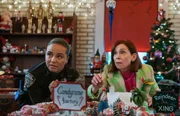 Carra Patterson als Kaya Blanke, Carrie Preston als Elsbeth Tascioni