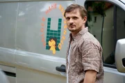 Holger (Florian Lukas) ist der einzige im Dorf, der immer wieder Kontakt zu Anne sucht.