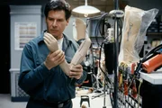 Dr. Richard Kimble (Harrison Ford)