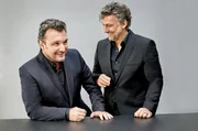 S&auml;nger und Freunde: Jonas Kaufmann (re.) and Ludovic T&eacute;zier (li.) gratulieren dem Festspielhaus Baden-Baden mit einem Arien- und Duettabend zum 25. Geburtstag.