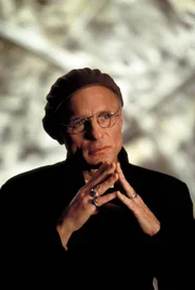 Mit Seahaven hat Produzent und Regisseur Christof (Ed Harris) f&uuml;r seinen Sch&uuml;tzling Truman eine perfekte, heile Welt geschaffen, in der Christof wie ein Gott regiert ...