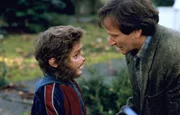 Alan (Robin Williams, r.) ist geschockt, als er sieht was mit Peter (Bradley Pierce, l.) passiert ist ...