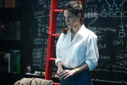 Martine Bancroft (Adria Arjona)