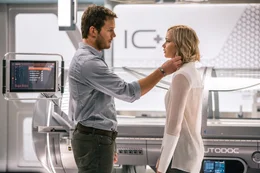 Jim Preston (Chris Pratt, l.); Aurora Lane (Jennifer Lawrence, r.)