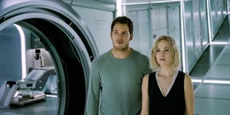 Jim Preston (Chris Pratt, l.); Aurora Lane (Jennifer Lawrence, r.)