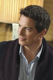 Noch ahnt niemand, was Patrick Logan (John Barrowman) im Sinn hat.