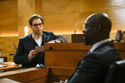 Es gelingt Bull (Michael Weatherly, l.) kaum, auch die Jury von Jules Caffreys (Isaiah Washington, r.) Unschuld zu &uuml;berzeugen, zumal dieser sich selbst verteidigt und nicht auf Bulls Ratschl&auml;ge h&ouml;rt. Doch dann gibt es eine entscheidende Wende ...