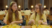 Ksenia Devriendt (Elsa), Gwen Currant (Helen).