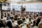 In den Gefangenenlagern in Libyen warten Tausende von Migranten unter menschenunw&uuml;rdigen Bedingungen darauf, dass Milizen, die EU und die UNO &uuml;ber ihr Schicksal entscheiden.