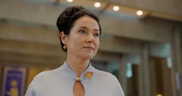 Sidse &shy;Babett &shy;Knudsen (Miss &shy;Dorset).