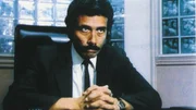 Lt. Castillo (Edward James Olmos) beauftragt Sonny Crockett und Ricardo Tubbs mit der &Uuml;berwachung von Albert Lombard. Er soll vor Gericht gegen Librizzi aussagen und deshalb ist sein Leben in Gefahr.