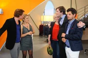 Irrungen und Wirrungen der Liebe: (v.l.n.r.) Tom (Patrick Kalupa), Anna (Jeanette Biedermann), Olivia (Kasia Borek), Kai (Frederic Böhle) und Luca (Manuel Cortez). Irrungen und Wirrungen der Liebe: (v.l.n.r.) Tom (Patrick Kalupa), Anna (Jeanette Biedermann), Olivia (Kasia Borek), Kai (Frederic Böhle) und Luca (Manuel Cortez).