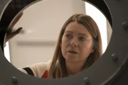 Dr. Meredith Grey (Ellen Pompeo) Dr. Meredith Grey (Ellen Pompeo)
