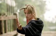 Diese "Braut" (Uma Thurman) ist nicht zu Scherzen aufgelegt, sondern auf eiskalte Rache aus.
