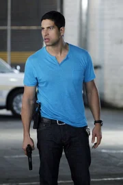 Eric Delko (Adam Rodriguez) und Horatio sind sich sicher, dass die Mala Noche hinter dem Anschlag auf Anita Torres steckt. Eric Delko (Adam Rodriguez) und Horatio sind sich sicher, dass die Mala Noche hinter dem Anschlag auf Anita Torres steckt.