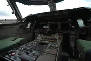 Cockpit eines British Airways 747-Flugzeugs.