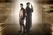 James Marsters, li. als Capt. John Hart und John Barrowman als Capt. Jack Harkness, re. in der zweiten Staffel von Torchwood