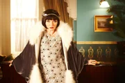 Essie Davis (Phryne Fisher). Essie Davis (Phryne Fisher).