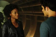 Tamora Monroe (Sibongile Mlambo) und Scott McCall (Tyler Posey)