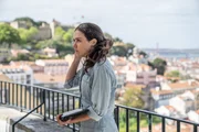 Sophia (Hana Sofia Lopes) wird erpresst: Sie soll eine Software programmieren, die die anstehende Wahl im afrikanischen Staat Kitwana zugunsten des autorit&auml;ren Amtsinhabers manipuliert &ndash; die Entf&uuml;hrer stehen dabei telefonisch mit ihr in Kontakt.