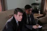 Detectives take notes as they listen to Cindy. Detectives take notes as they listen to Cindy.