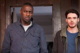 v.li.: Sean Briar (Idris Elba), Michael Mason (Richard Madden)