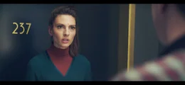 Luca (Laura de Boer) ist dagegen, dass Infinity Talk verkauft wird und versucht Linus (Friedrich M&uuml;cke) auf ihre Seite zu ziehen.