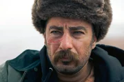Morteza (Ahmad Mehranfar) gibt sich für einen Job als Dieb aus. Morteza (Ahmad Mehranfar) gibt sich für einen Job als Dieb aus.