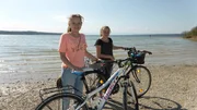 Annika und Hanna auf einer Fahrradtour Annika und Hanna auf einer Fahrradtour