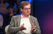 Zu Gast bei Moderatorin Sandra Maischberger: Ralf Stegner (SPD, Bundestagsabgeordneter) Zu Gast bei Moderatorin Sandra Maischberger: Ralf Stegner (SPD, Bundestagsabgeordneter)