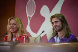 Lena Klenke (Steffi Graf), Toby Sebastian (Andre Agassi).