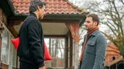 Bei der gemeinsamen Kinderbetreuung kann Daniel (r. Daniel Fritz) auf Richard (l. Florian Odendahl) zugehen und der Nachmittag l&auml;uft gut. Aber finden auch die beiden M&auml;nner zu ihrer alten Freundschaft zur&uuml;ck?