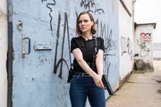 Alexandra Velten (Nadja Becker) leitet eine von Interpol veranlasste Fluchtmission f&uuml;r die Cybercrime-Informantin Sophia Moreno.