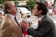 George (Paul Rudd, r.) ist von seinem Vater Charles (Jack Nicholson, l.) entt&auml;uscht, der ihn in gesch&auml;ftlichen Angelegenheiten hinters Licht gef&uuml;hrt hat.