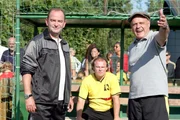 Herbert Prohaska (Schuster), Wolfgang B&ouml;ck (Fred).
