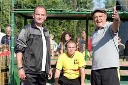 Herbert Prohaska (Schuster), Wolfgang B&ouml;ck (Fred).