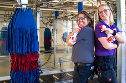 Christine Kaiser und Daniela Menke sind die beiden Chefinnen von Deutschlands gr&ouml;&szlig;ter Autowaschanlage in Stuttgart.