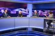 Zu Gast bei Moderatorin Sandra Maischberger (r.): v.l.n.r. Christoph Schwennicke (t-online), Victoria Reichelt (Journalistin), Theo Koll (Journalist und Moderator) Zu Gast bei Moderatorin Sandra Maischberger (r.): v.l.n.r. Christoph Schwennicke (t-online), Victoria Reichelt (Journalistin), Theo Koll (Journalist und Moderator)