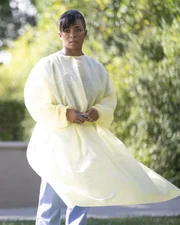 Alexis Floyd als Dr. Simone Griffith Alexis Floyd als Dr. Simone Griffith