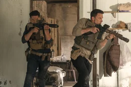 Brax (Jon Bernthal) und Christian Wolff (Ben Affleck)