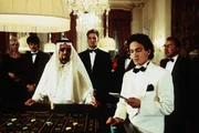16. Ein reicher Araber liefert sich mit Dr. Gottwig (Henry Arnold) ein Duell am Roulettetisch. 16. Ein reicher Araber liefert sich mit Dr. Gottwig (Henry Arnold) ein Duell am Roulettetisch.