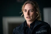 Femke (Pia-Micaela Barucki) ahnt, wer der T&auml;ter sein k&ouml;nnte.