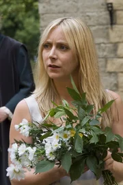Barnabys Tochter Cully (Laura Howard)