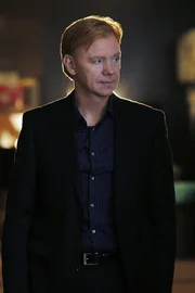 Nachdem die Entlassungsfeier der Häftlinge eskaliert ist, müssen Horatio (David Caruso) und sein Team den Mord an einem dieser Häftlinge und die Vergewaltigung an der Initiatorin der Freilassung aufklären. Nachdem die Entlassungsfeier der Häftlinge eskaliert ist, müssen Horatio (David Caruso) und sein Team den Mord an einem dieser Häftlinge und die Vergewaltigung an der Initiatorin der Freilassung aufklären.